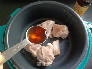 阿胶酱焖肉的做法步骤：3