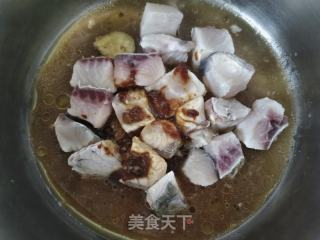 酱焖鱼块的做法步骤：7