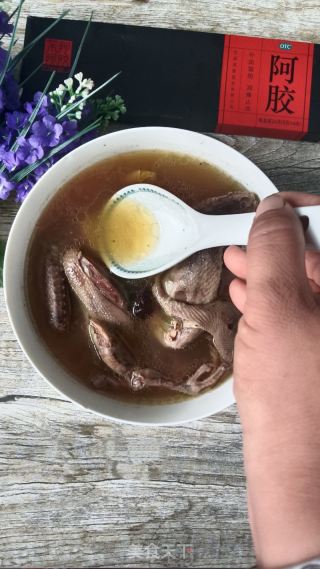 阿胶炖乳鸽的做法步骤：8