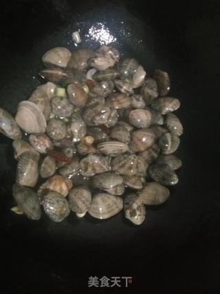 辣炒花蛤的做法步骤：3
