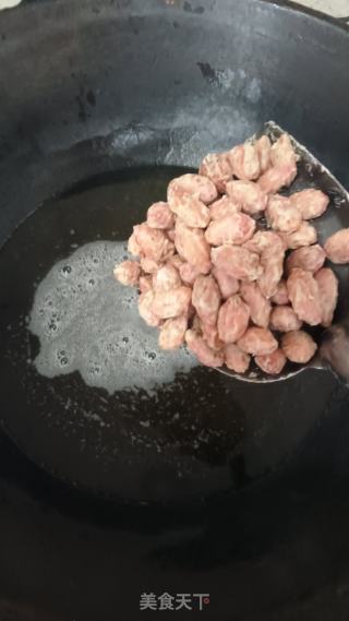 油炸五香花生米的做法步骤：7