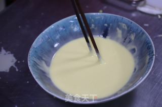 葱花腐衣肉卷的做法步骤：2