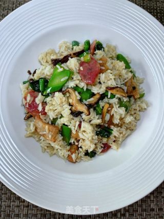 芥蓝腊肠炒饭的做法步骤：17