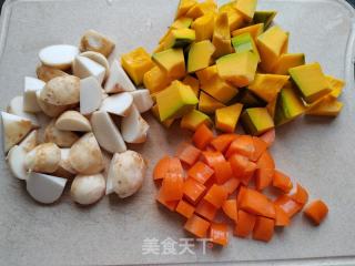 肉末芋艿南瓜炒饭的做法步骤：2