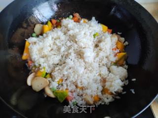 肉末芋艿南瓜炒饭的做法步骤：8