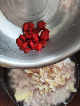 百合麦冬瘦肉水的做法步骤：5
