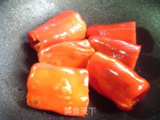 黑木耳油炸素鸡烧红椒的做法步骤：6