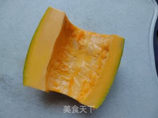 洋葱南瓜鲜肉水饺的做法步骤：2