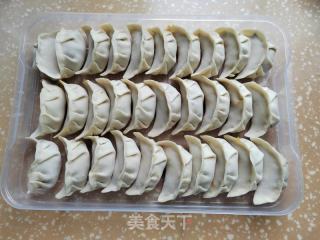 洋葱南瓜鲜肉水饺的做法步骤：7