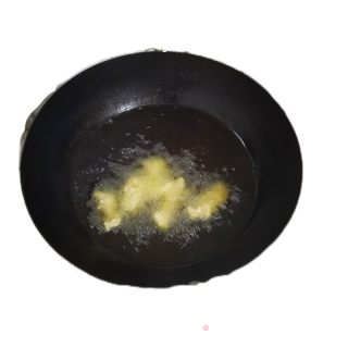 熘肉段的做法步骤：1