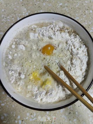 韭菜煎饼的做法步骤：2