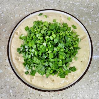 韭菜煎饼的做法步骤：8