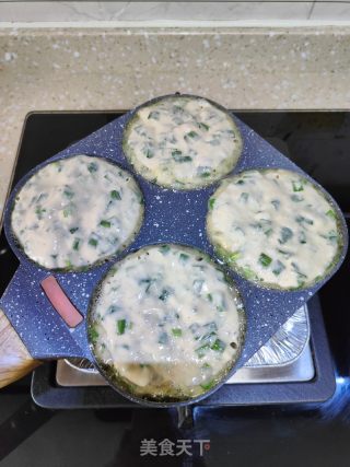韭菜煎饼的做法步骤：10