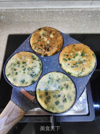 韭菜煎饼的做法步骤：12