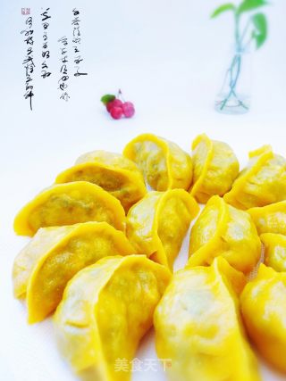 玉米面素馅蒸饺的做法步骤：1