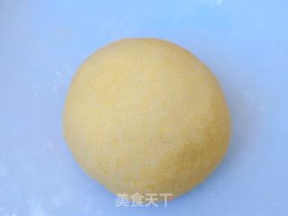玉米面素馅蒸饺的做法步骤：3