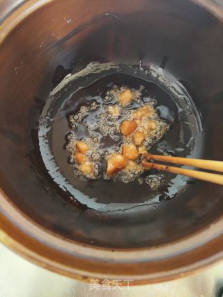 萝卜焖牛筋腩的做法步骤：3