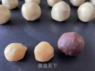 广式豆沙月饼的做法步骤：3