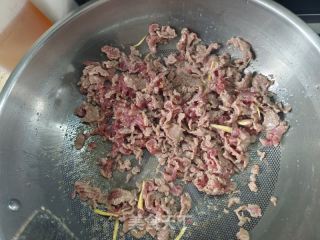 笋干炒牛肉的做法步骤：5