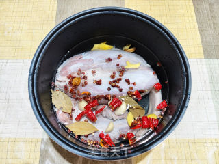 凉拌卤牛肉的做法步骤：3