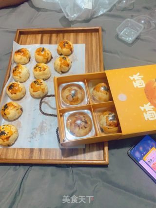 蛋黄酥的做法步骤：11