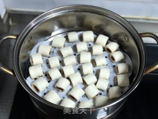 奶香豆沙小馒头的做法步骤：7