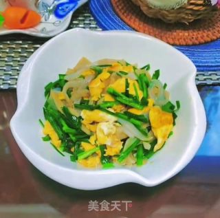 白木耳韭菜炒鸡蛋的做法步骤：10