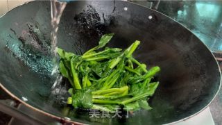 菜心炒牛肉的做法步骤：10