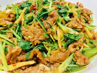 香菜炒牛肉的做法