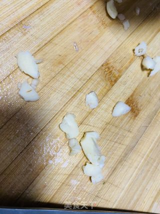 香菜炒牛肉的做法步骤：3