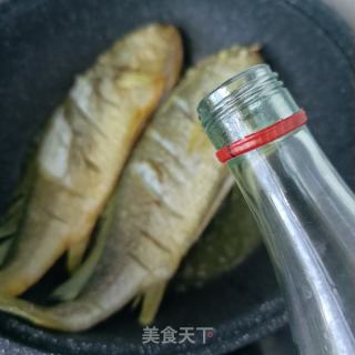 家常焖炖大黄花的做法步骤：4