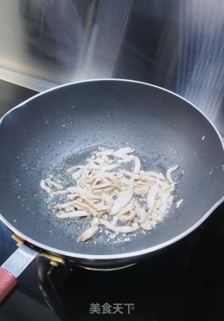 香芹炒肉丝的做法步骤：6