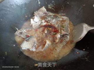 剁椒焖鱼的做法步骤：3