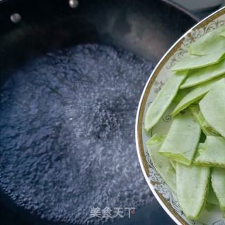 扁豆炒烤鸭的做法步骤：3