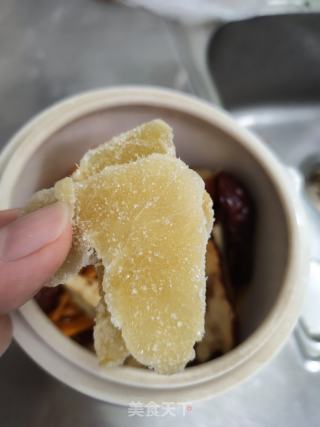 虫草花红枣炖鸡汤的做法步骤：4