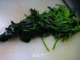 菠菜炒绿豆芽的做法步骤：4