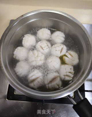 墨鱼丸香菜汤的做法步骤：5