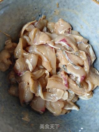 酸菜鱼的做法步骤：4