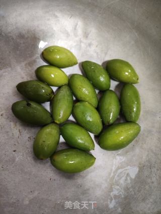 青榄无花果胡萝卜水的做法步骤：1