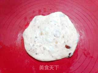 蔓越莓核桃欧包的做法步骤：9
