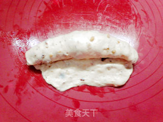 蔓越莓核桃欧包的做法步骤：10