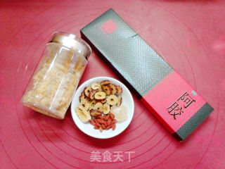 阿胶红枣银耳羹的做法步骤：1