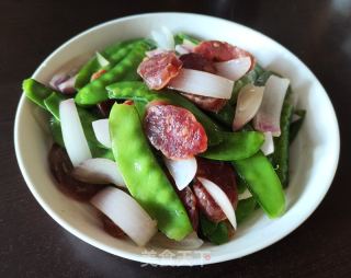 荷兰豆炒腊肠的做法步骤：7