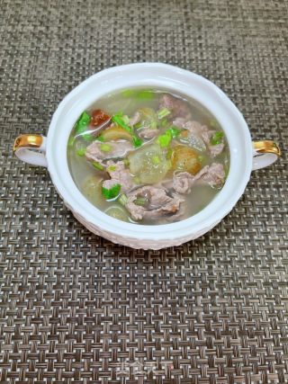 油甘酸梅瘦肉汤的做法