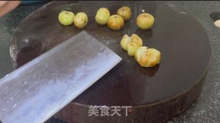 油甘酸梅瘦肉汤的做法步骤：4
