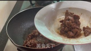 沙茶牛肉炒意面的做法步骤：9