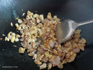 瓜皮炒肉的做法步骤：5