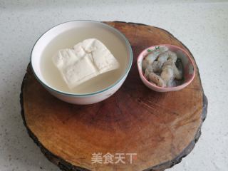 香辣豆腐虾的做法步骤：1