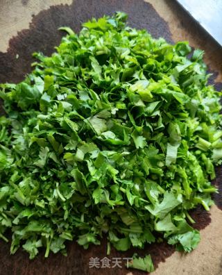 洋葱香菜牛肉包子的做法步骤：3