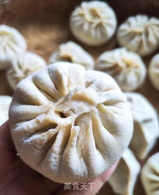 洋葱香菜牛肉包子的做法步骤：9